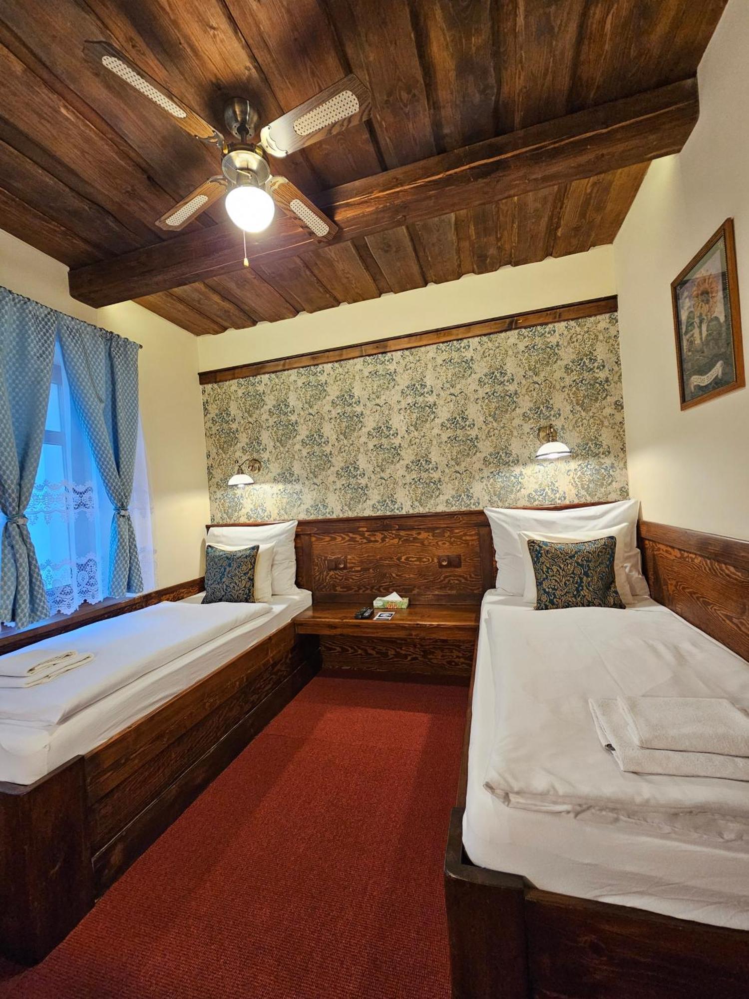 Hotel Galerie رودنيتسي ناد لابيم المظهر الخارجي الصورة