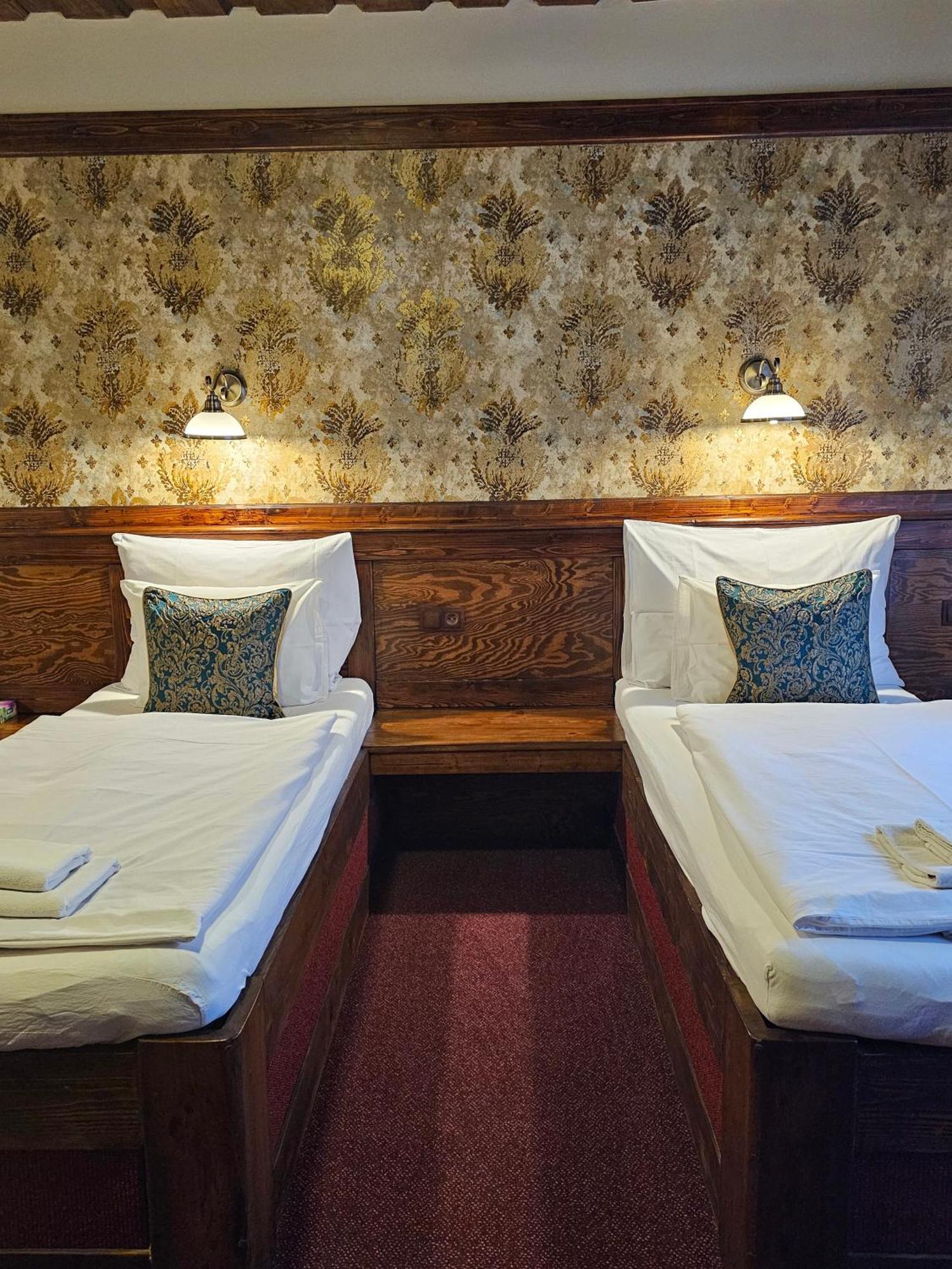 Hotel Galerie رودنيتسي ناد لابيم المظهر الخارجي الصورة
