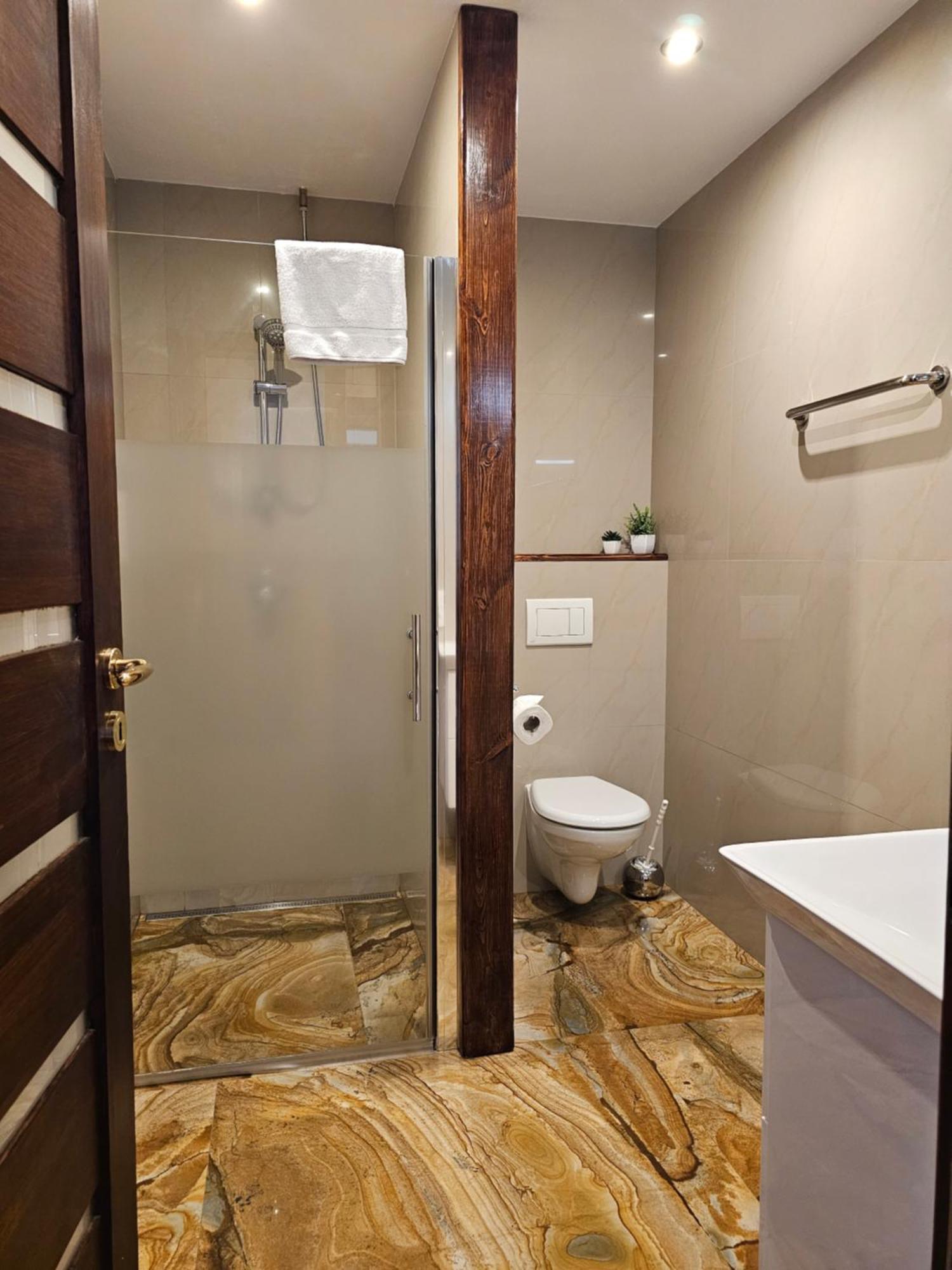 Hotel Galerie رودنيتسي ناد لابيم المظهر الخارجي الصورة