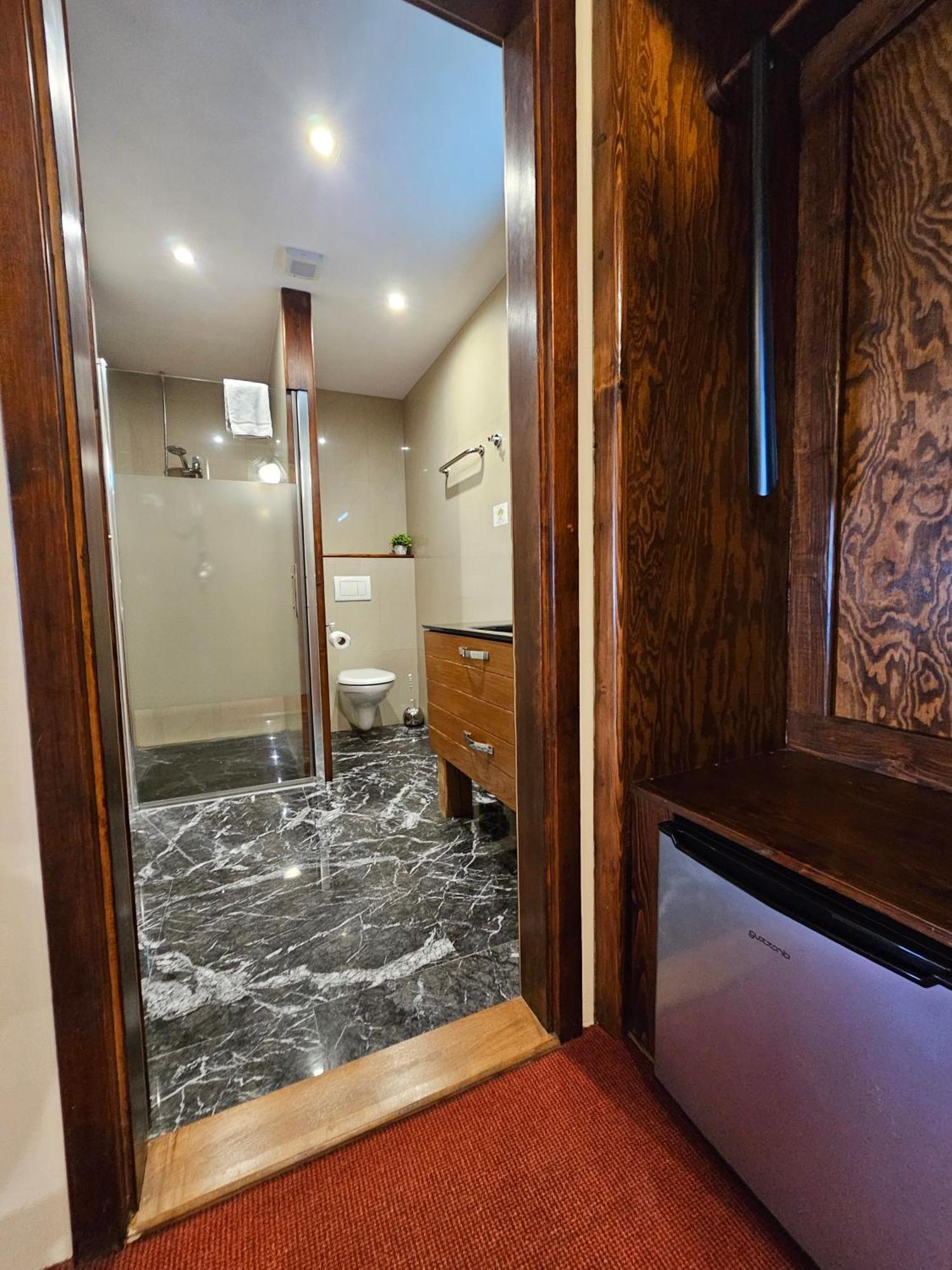 Hotel Galerie رودنيتسي ناد لابيم المظهر الخارجي الصورة